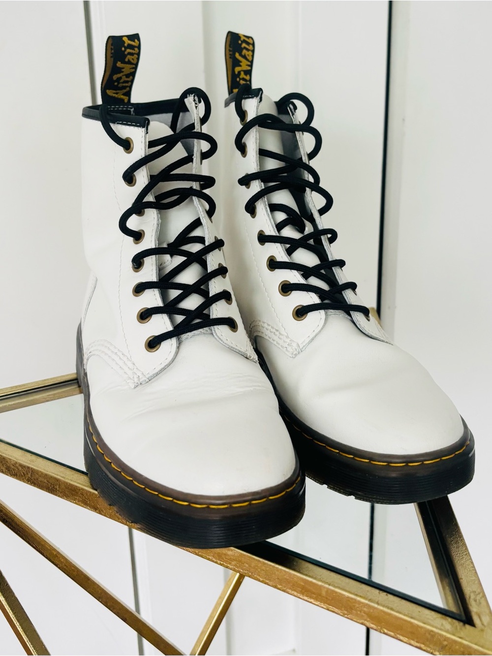 Dr. marten's Zavala White Leather Combat boot womens size 9